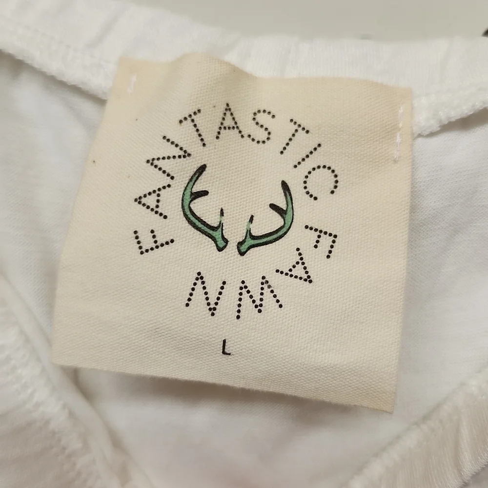 Fantastic Fawn White T-shirt With Ruffles Size Large - Picture 4 of 5